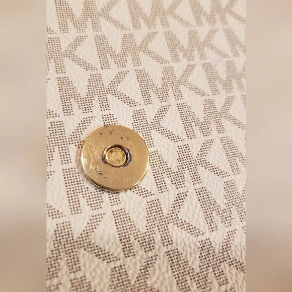 Michael Kors Signature Lillian Shoulder Bag 💫 - Picture 10 of 13